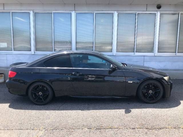 2008 BMW 3 Series 320i クーペ auction photo 2