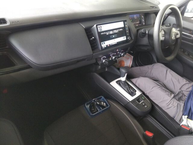 2024 Honda Fit EHEVクロスター auction photo 3