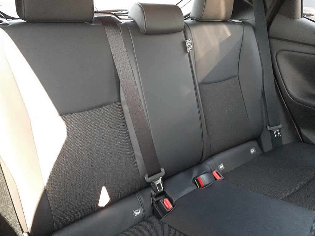 2025 Toyota Yaris ハイブリッドZ auction photo 11