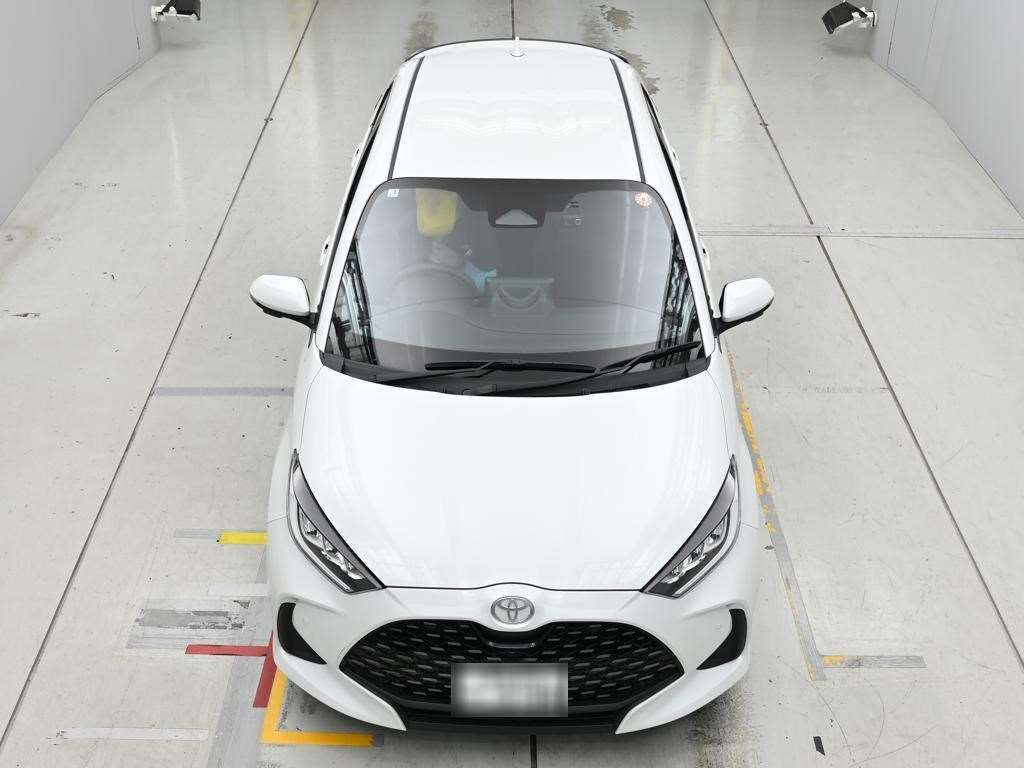 2025 Toyota Yaris ハイブリッドZ auction photo 7