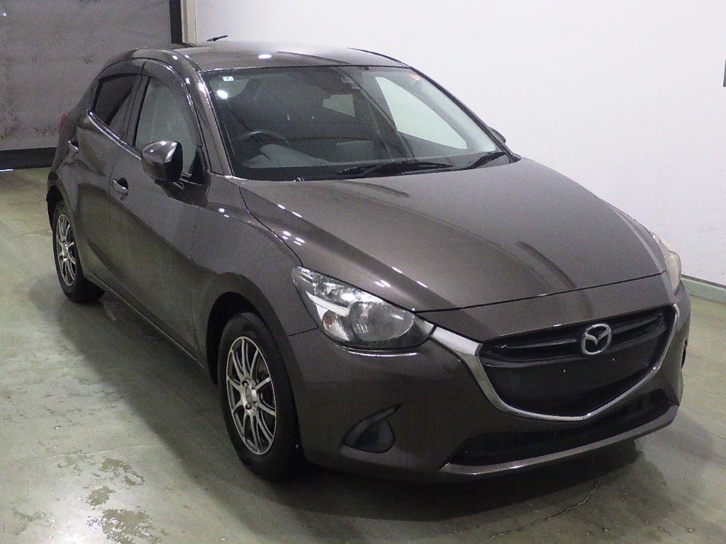Japan Auction Vehicles 9 2016 Mazda Demio 13S auction photo