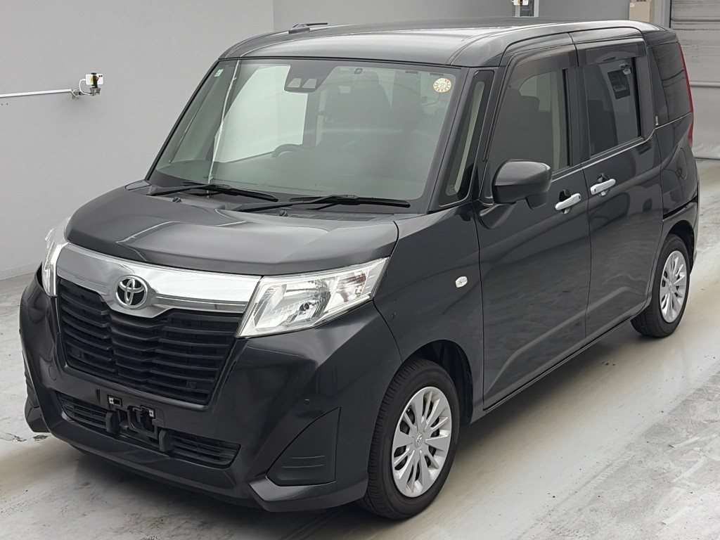2019 Toyota Roomy X S Japan auction vehicle