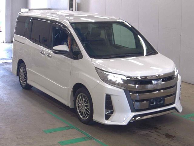 2020 Toyota Noah HV SI WXB2 Japan auction vehicle