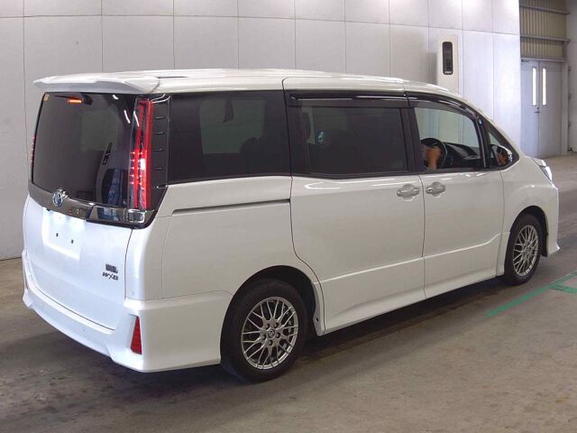 2020 Toyota Noah HV SI WXB2 auction photo 5