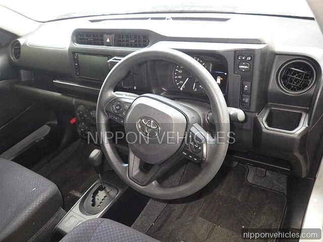 2026 Toyota Probox ハイブリットGX auction photo 3