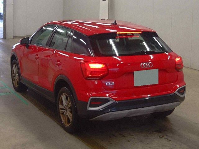 2024 Audi Q2 35TDI アドバンス auction photo 2