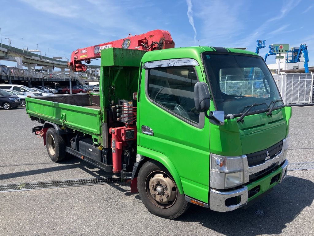 2013 Mitsubishi Fuso Canter With crane Japan auction vehicle