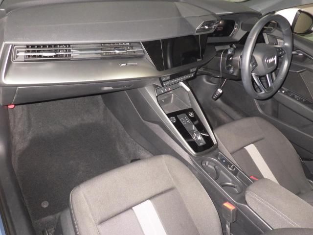 2022 Audi A3 セダン30TFSIアドバンスド auction photo 2