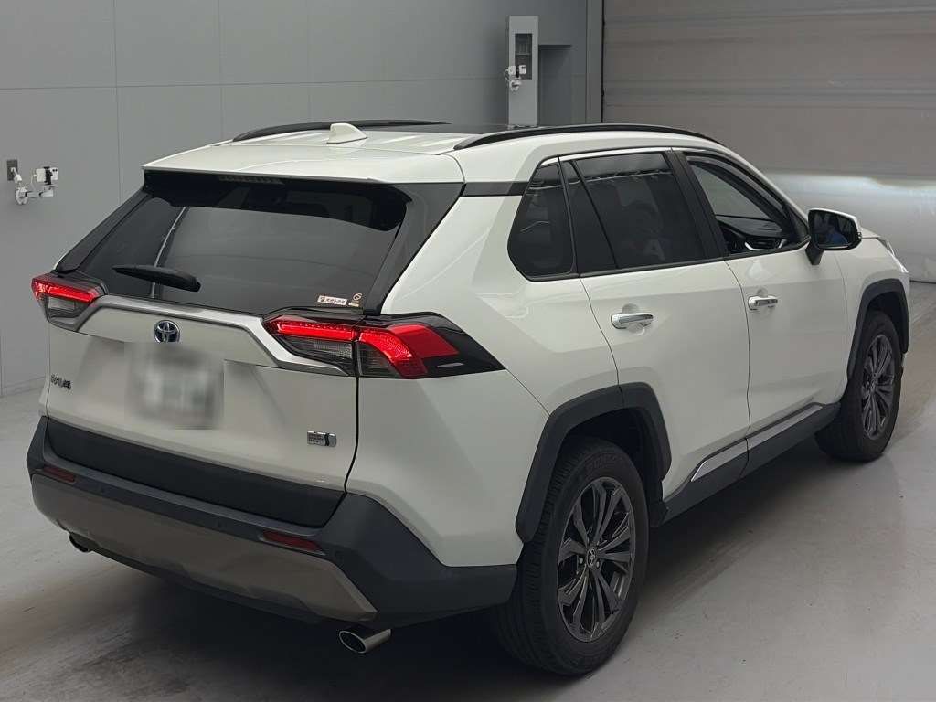 2022 Toyota RAV4 ハイブリッドG 4WD auction photo 2