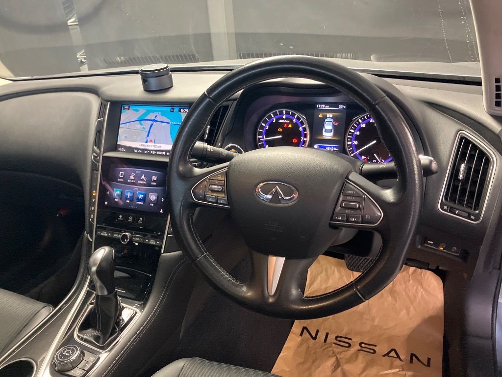 2014 Nissan Skyline 200GT-t auction photo 3