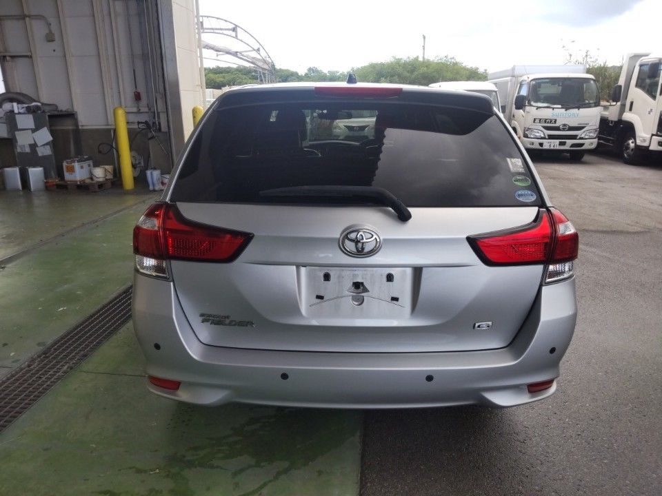 2015 Toyota Corolla Fielder auction photo 5
