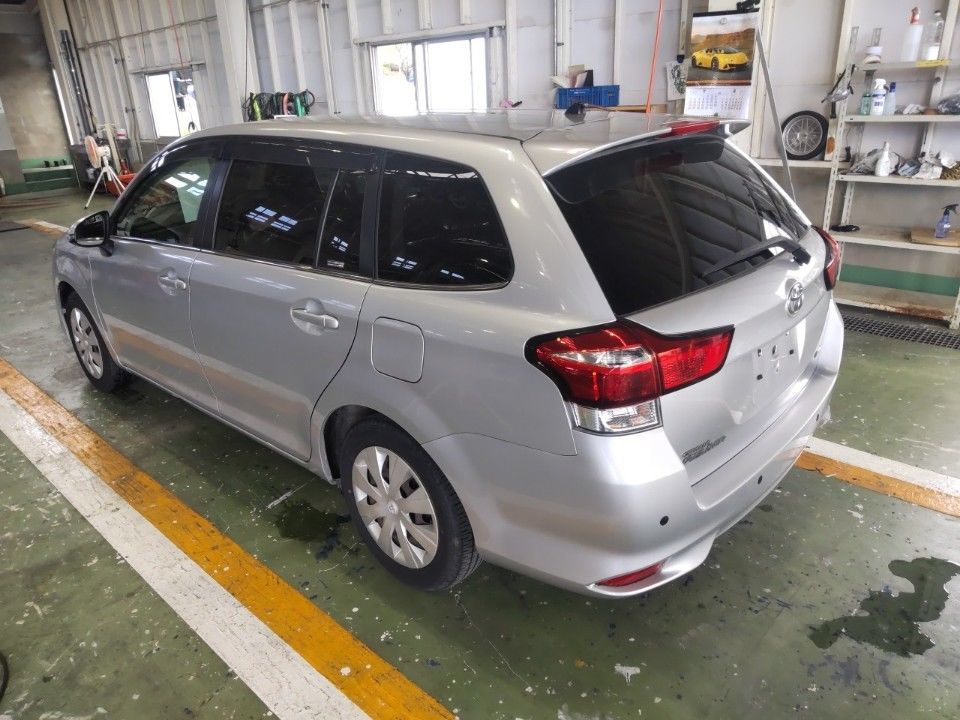 2015 Toyota Corolla Fielder auction photo 6