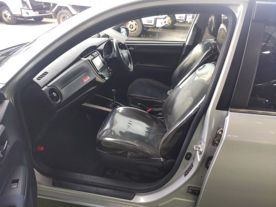 2015 Toyota Corolla Fielder auction photo 16
