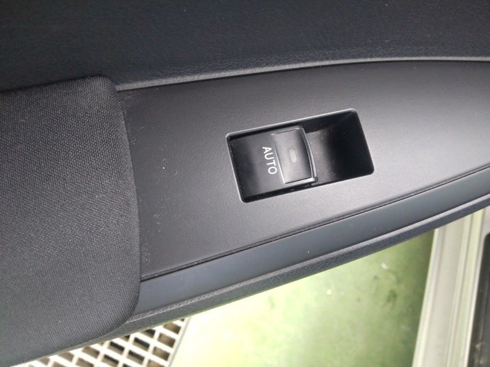 2015 Toyota Corolla Fielder auction photo 13