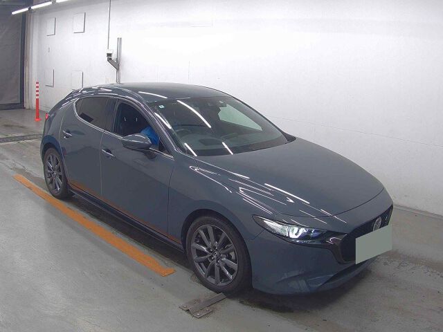 2022 Mazda 3ファストバック XD Proactive Japan auction vehicle