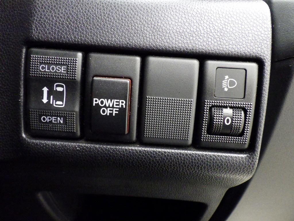 2013 Nissan ラフェスタ 4WD ハイウェイスター auction photo 8