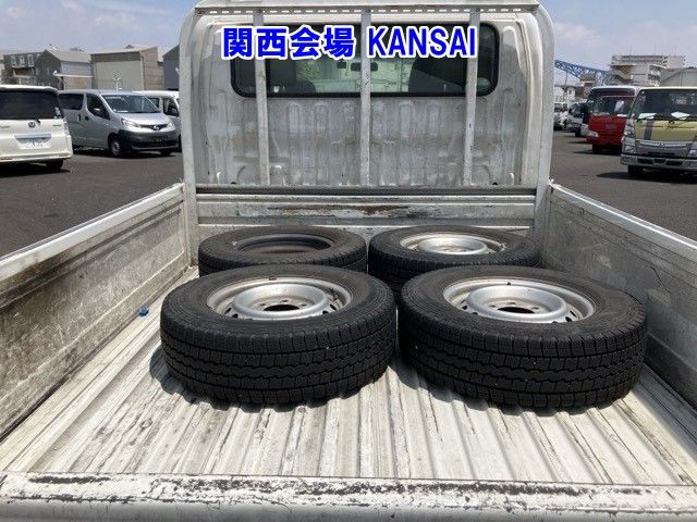 2016 Toyota Dyna Wキャブ auction photo 16