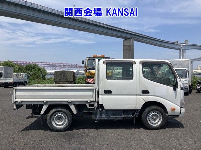 2016 Toyota Dyna Wキャブ auction photo 19