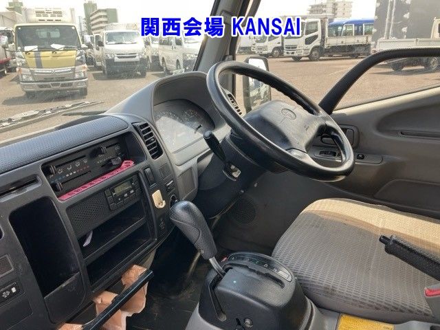 2016 Toyota Dyna Wキャブ auction photo 5