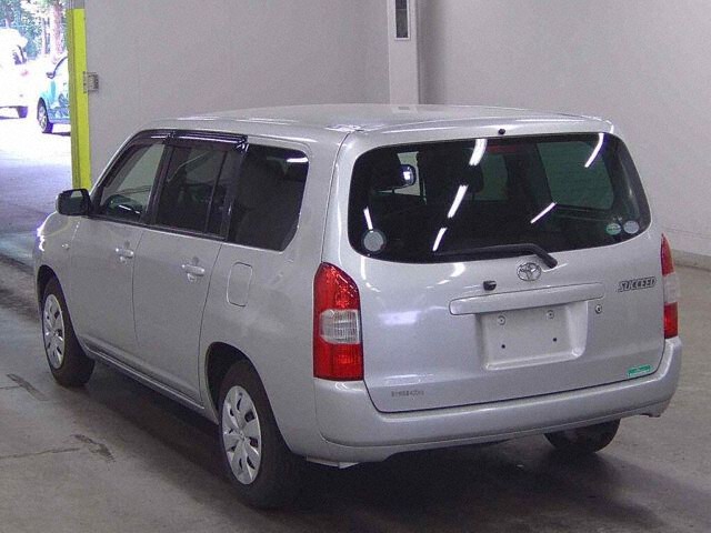 2017 Toyota Succeed TX auction photo 2