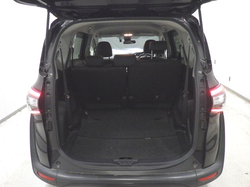 2018 Toyota Sienta G-Quero auction photo 8