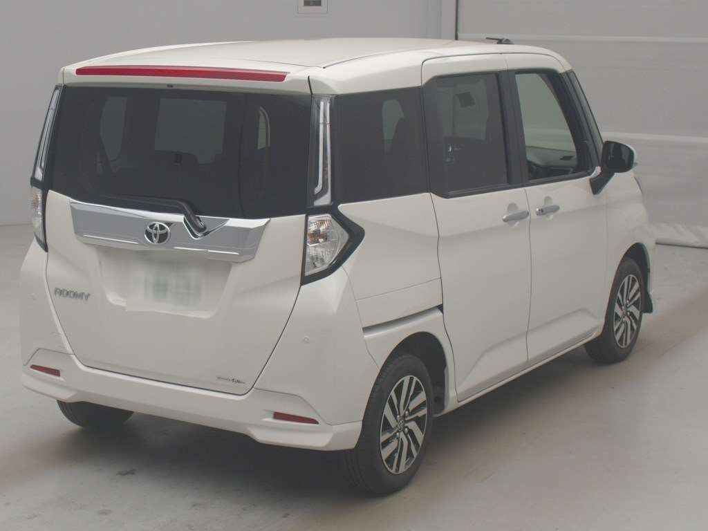 2025 Toyota Roomy Custom G 4WD auction photo 2
