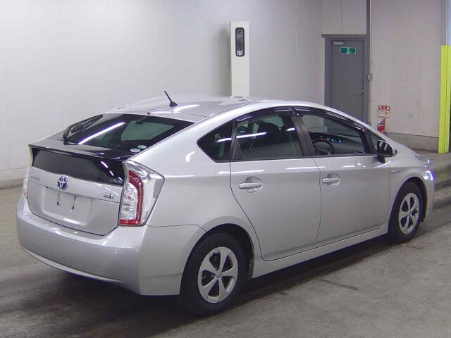 2015 Toyota Prius S auction photo 5