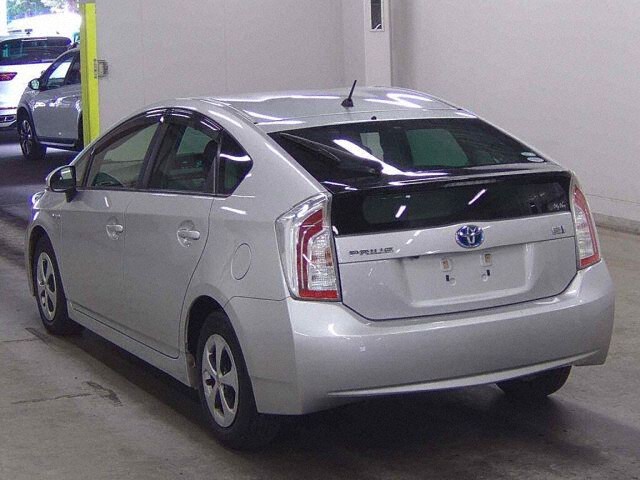 2015 Toyota Prius S auction photo 2