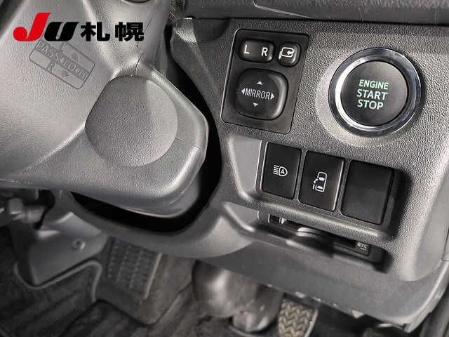 2025 Toyota Hiace 4WD Grand Cabin auction photo 4