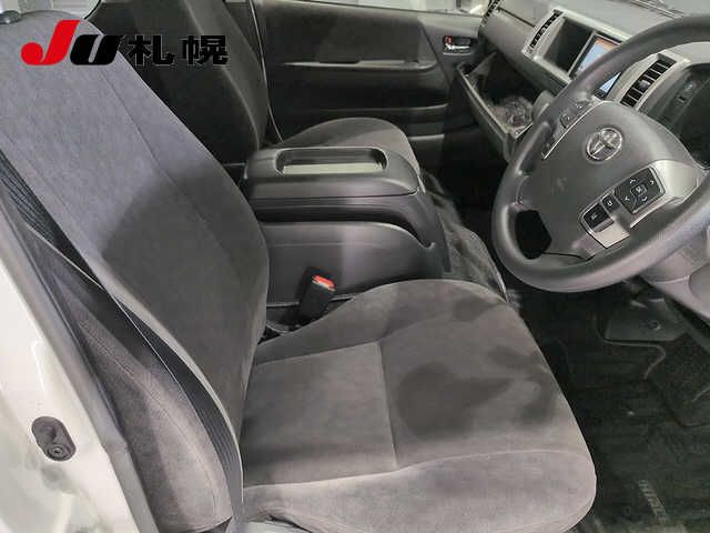 2025 Toyota Hiace 4WD Grand Cabin auction photo 5