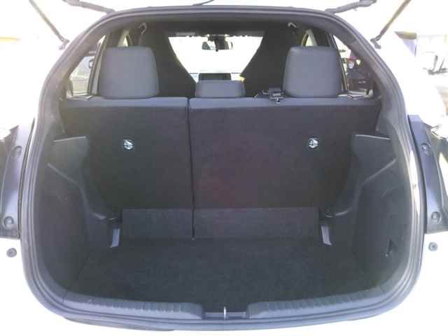 2023 Toyota Yaris auction photo 10