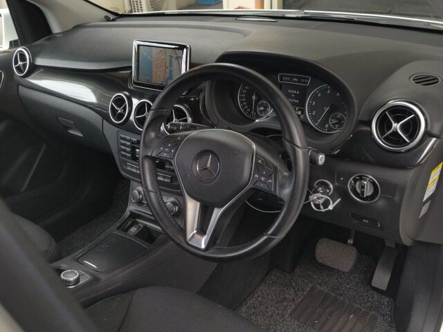 2013 Mercedes-Benz B-Class B180 auction photo 3