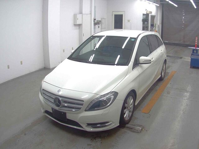 2013 Mercedes-Benz B-Class B180 auction photo 4