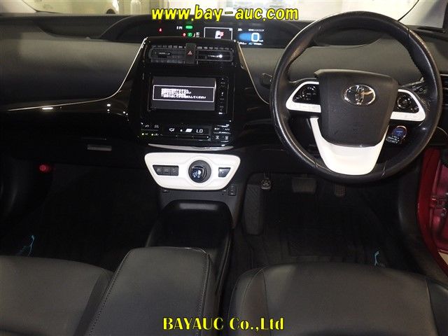 2016 Toyota Prius Sツーリングセレクション auction photo 6
