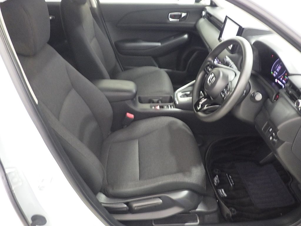 2022 Honda Vezel e:HEV X auction photo 6