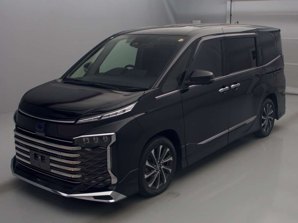 Japan Auction Vehicles 4 2022 Toyota Voxy Hybrid S-Z auction photo