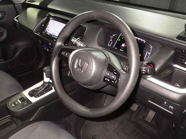 2024 Honda Fit ベーシック auction photo 8