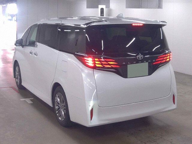 Japan Auction Vehicles 2 2025 Toyota Alphard Z auction photo