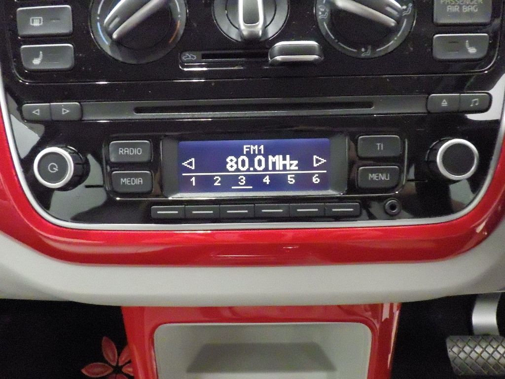 2015 Volkswagen アップ 5D ハイアップ! auction photo 10