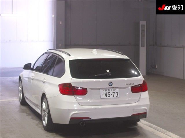 2014 BMW 3 Series Touring 320d Mスポーツ auction photo 2
