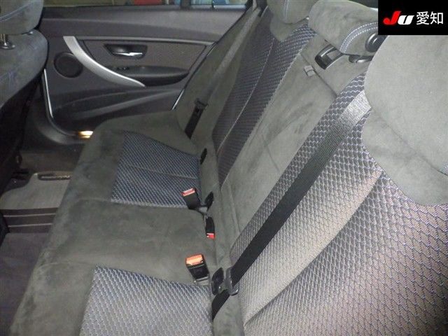 2014 BMW 3 Series Touring 320d Mスポーツ auction photo 4