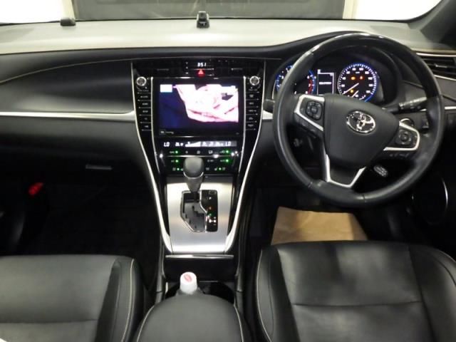 2020 Toyota Harrier プログレスメタルアンドレザーパッケージ auction photo 3