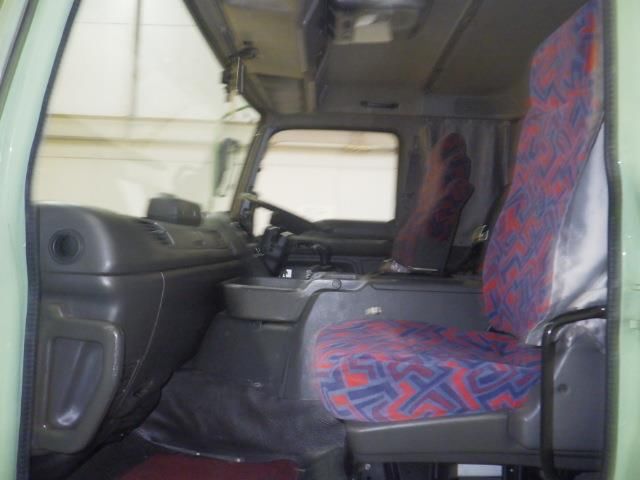 2005 Isuzu chassis auction photo 8