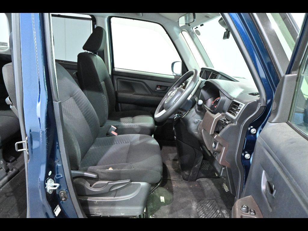 2017 Toyota Tank G S auction photo 6