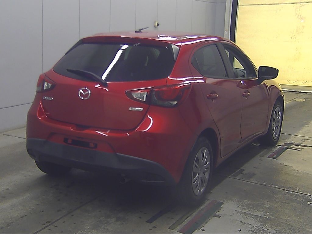 2015 Mazda Demio 13S auction photo 2