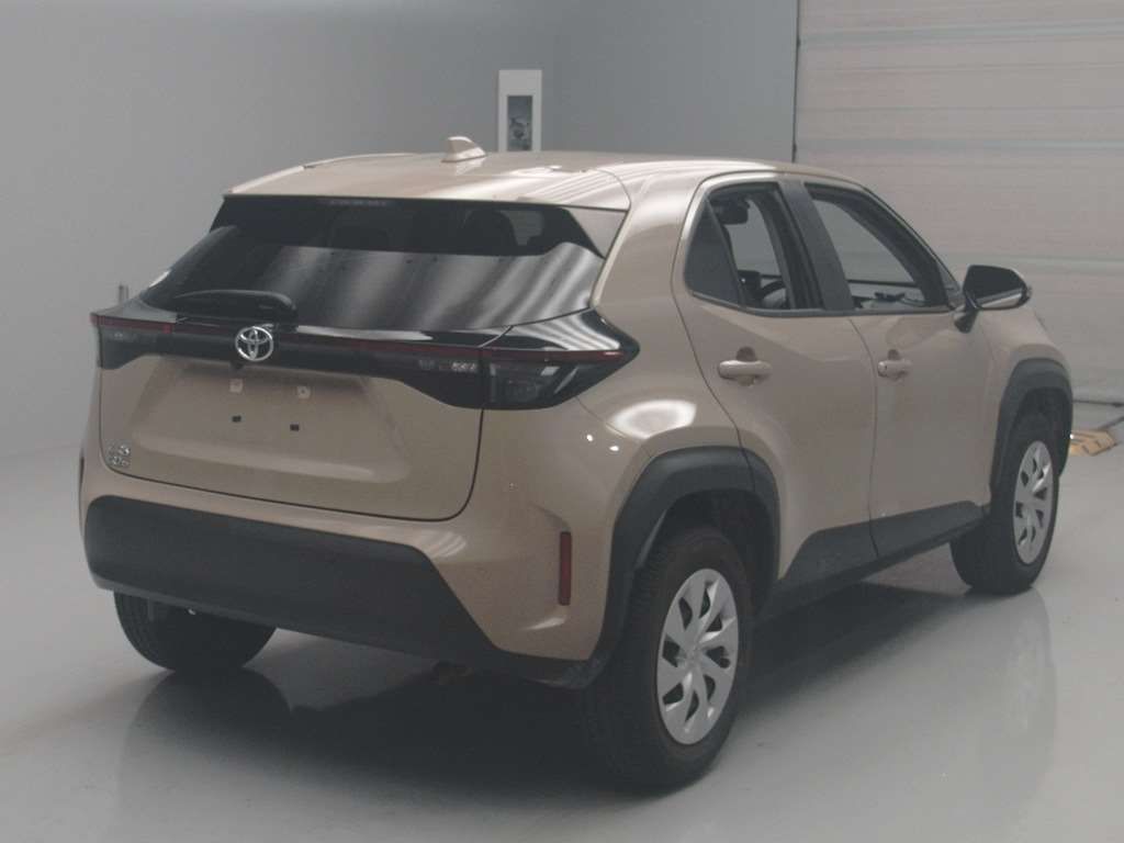 2023 Toyota Yaris Cross X auction photo 2
