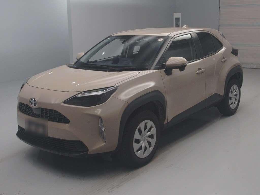 2023 Toyota Yaris Cross X Japan auction vehicle