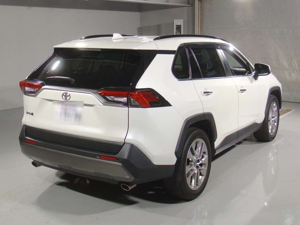 2021 Toyota RAV4 G Z Package 4WD auction photo 2