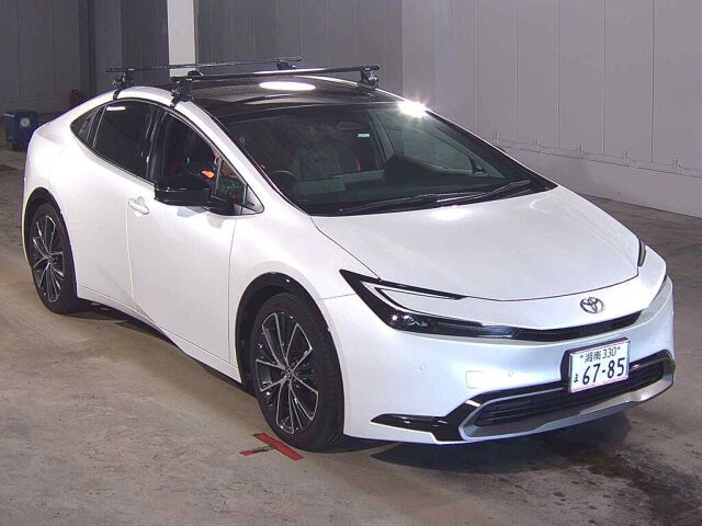 Japan Auction Vehicles 8 2023 Toyota Prius Z auction photo