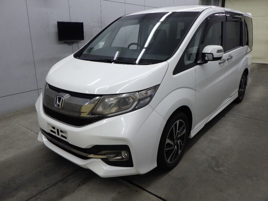 2017 Honda Stepwgn クールスピリットホンダセンシング 8人 auction photo 4